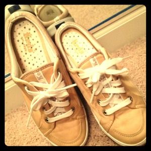 Slip on like new Keds