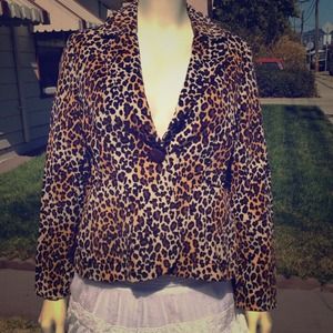 Leopard print blazer