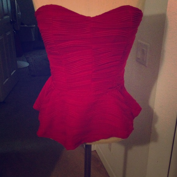 💢Cranberry peplum stretch top💢