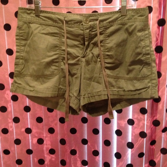 *SOLD* to @madgee219 - Picture 1 of 2