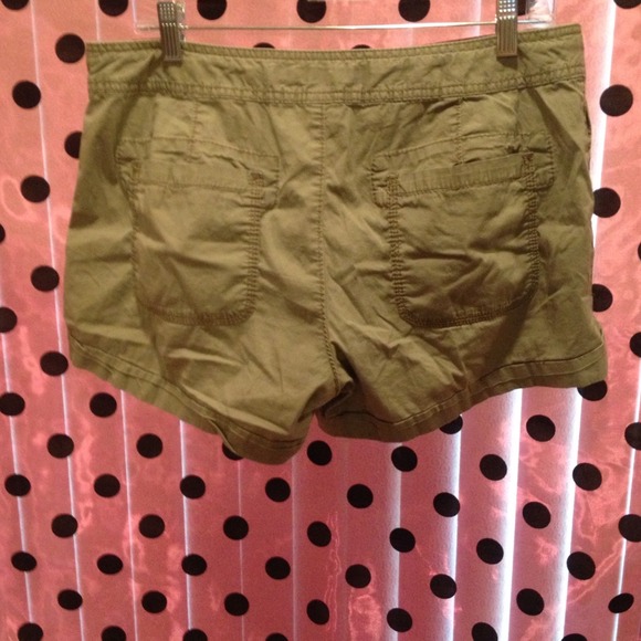 *SOLD* to @madgee219 - Picture 2 of 2