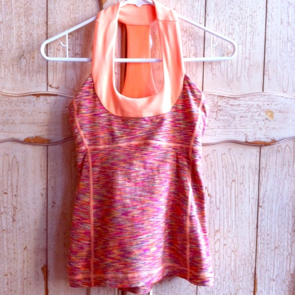 LULULEMON TOP