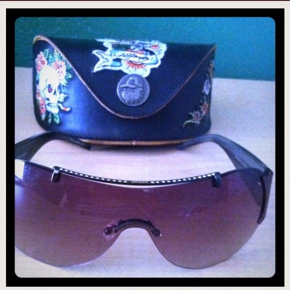 Make an Offer!!! 👑Ed Hardy Shades👑