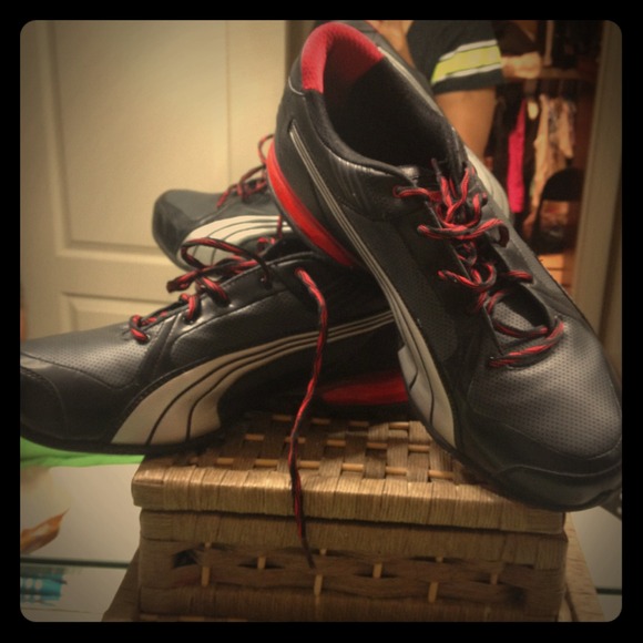 Puma sneaker size 11.5 mens