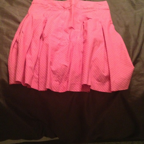 Knee length pleated pink with tan stripes skirt