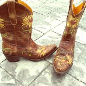 No trades, no paypal  Old Gringo leather boots
