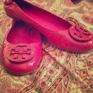 Tory burch flats!!