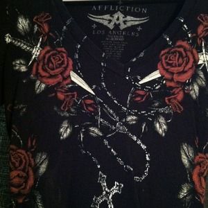 Affliction long sleeve thermal in great condition