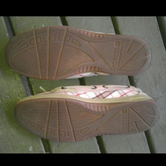 SOLD Sperry Angelfish Patent w/ plaid design - Picture 3 of 4