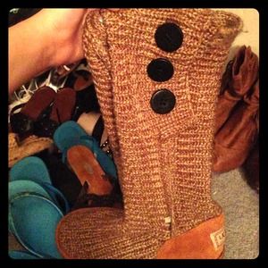 🚫TRADED🚫Ugg like sweater boots