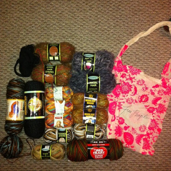 RESERVED ☺️☺️☺️☺️☺️Yarn  bundle! 17 rolls!! ☺