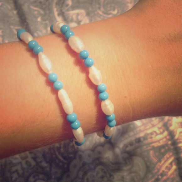 Natural mother of pearl bracelets