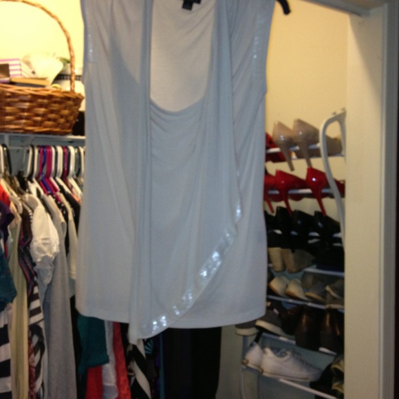 Medium Mikka top - Picture 1 of 1