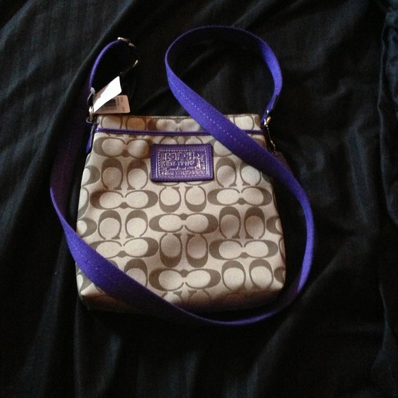 Coach crossbody brand new!!