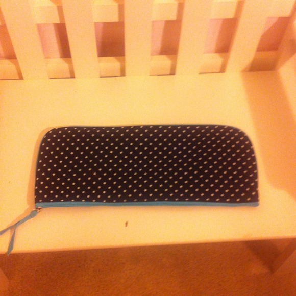 Polka dotted flat iron tote! - Picture 4 of 4