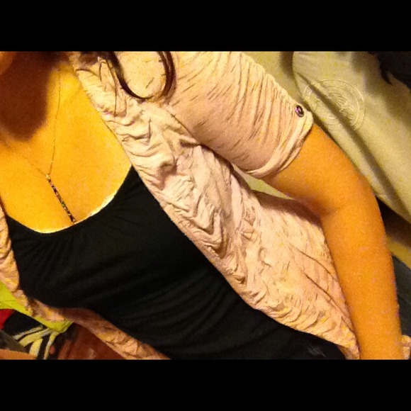 Pink Top - Picture 3 of 3