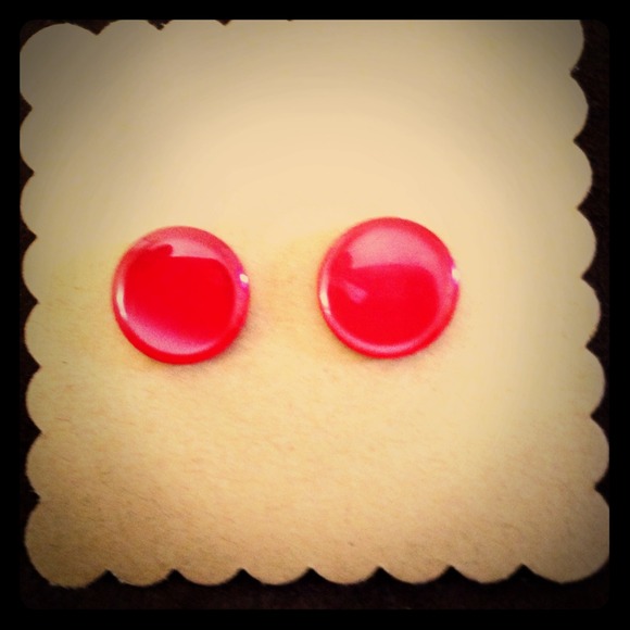 Vintage stud earrings