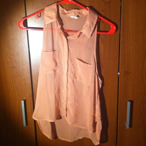 Thin collared button up