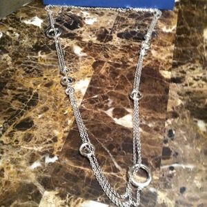 🎀Lia Sophia "Inner Circle" necklace.🎀