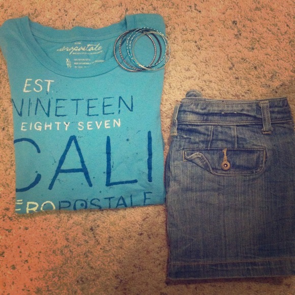 Aeropostale shirt.