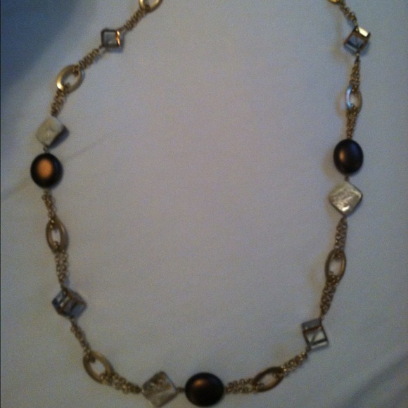 🌟🌟Lia Sophia🌟🌟"Looking Glass" necklace