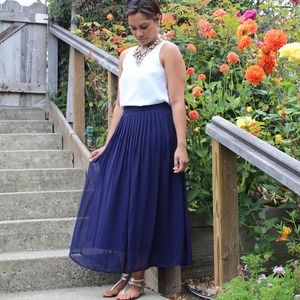 F21 maxi skirt. Sz M