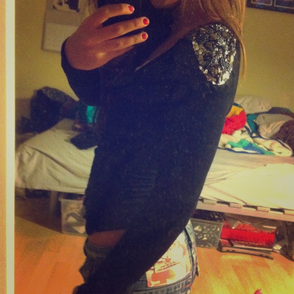 Long sleeved shirt with bejeweled shoulder