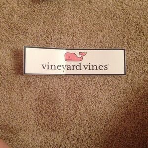 Vineyard Vines Sticker ✨REDUCED✨