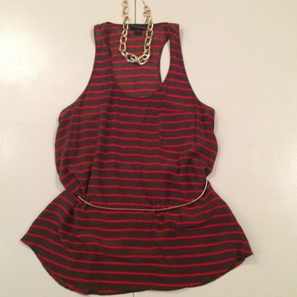 💝TRADED💝 Silky red & olive green striped tank