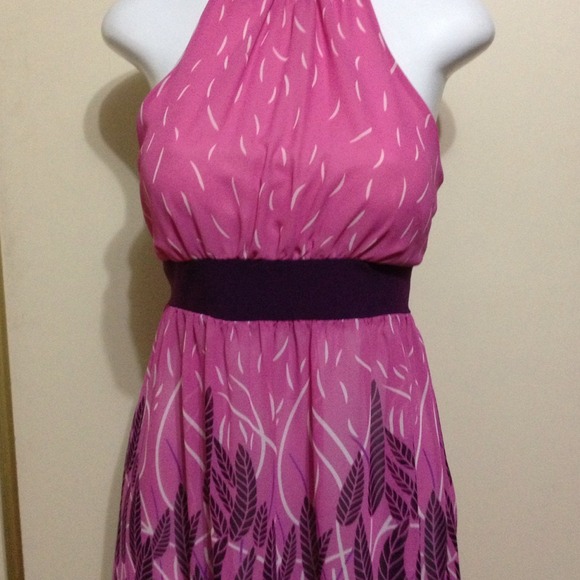 🔴SOLD!🔴💕Gorgeous elegant pink dress! - Picture 2 of 2