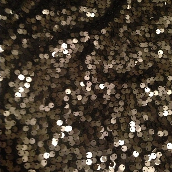 Black sequin top - Picture 2 of 2