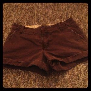 Size 6 old navy classic brown shorts!
