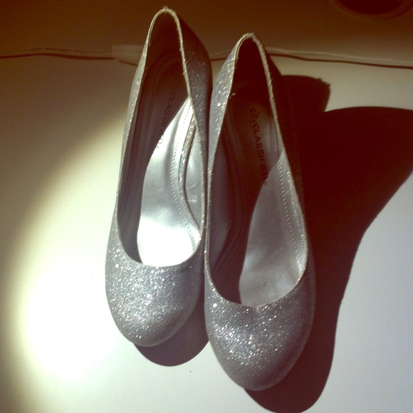 Sparkly heels ! 👠