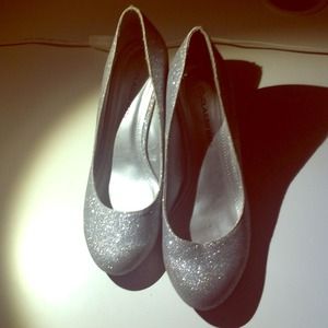 Sparkly heels ! 👠