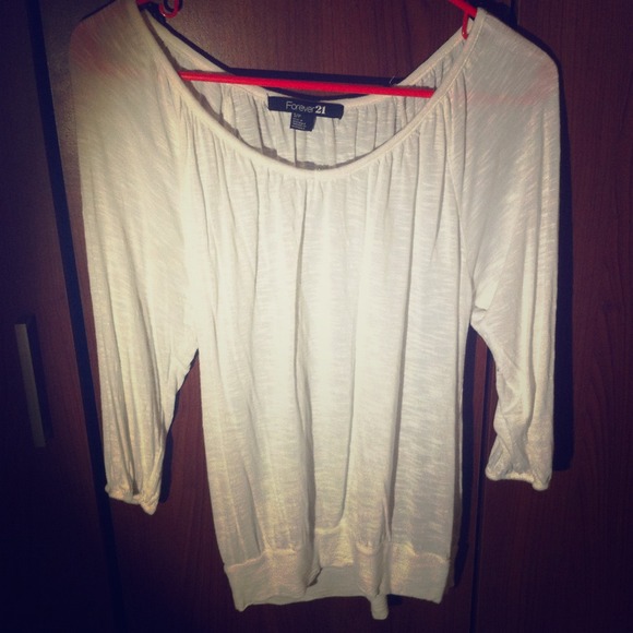 Loose offwhite blouse