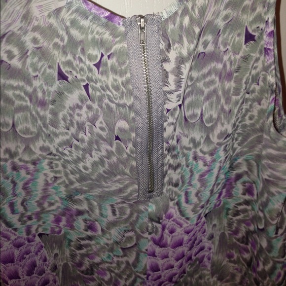 Grey flowy top - Picture 2 of 2