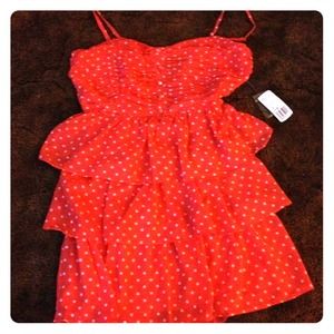 Tiered dress size m