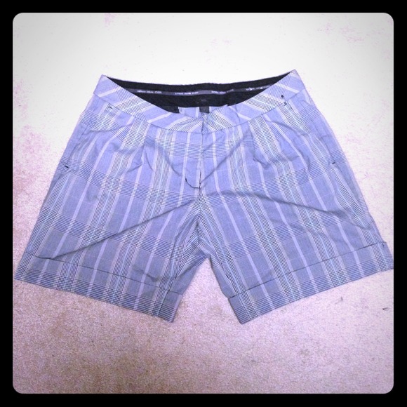 Sold Express shorts !