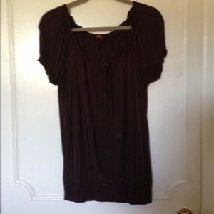 Brown short sleeve shirt