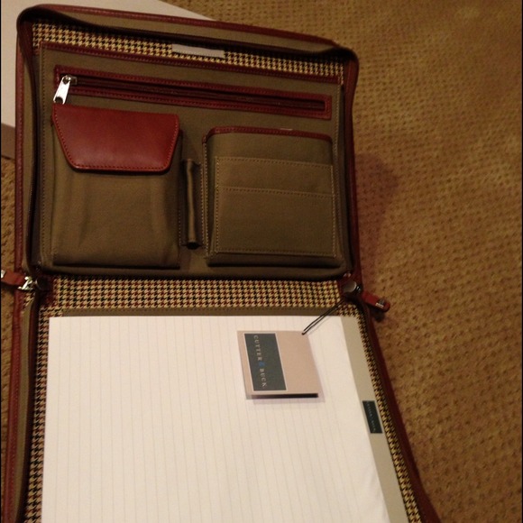 Professional style folio  Cutter & Buck