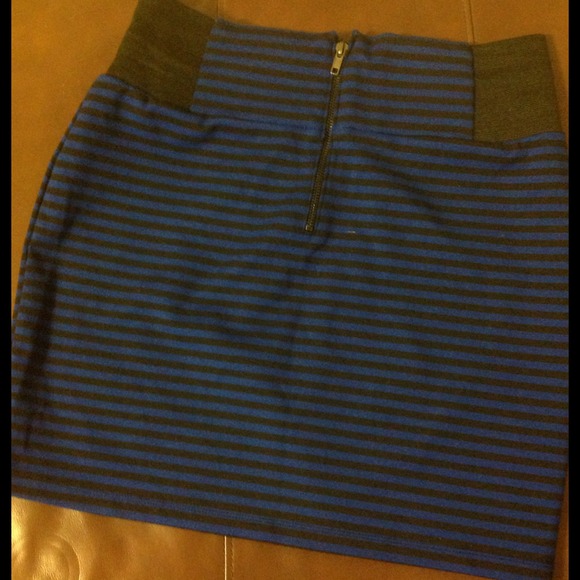 Cute skirt - Picture 2 of 2