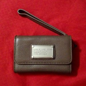**SOLD!!** NEW Marc Jacobs Wristlet