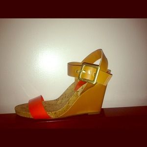 BCBGeneration Wedged sandals