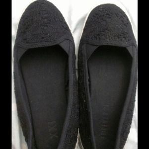 Black crocheted flats