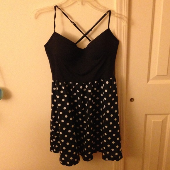 Victoria's Secret dress. PERFECT FOR SPRING 💐🐥🌸