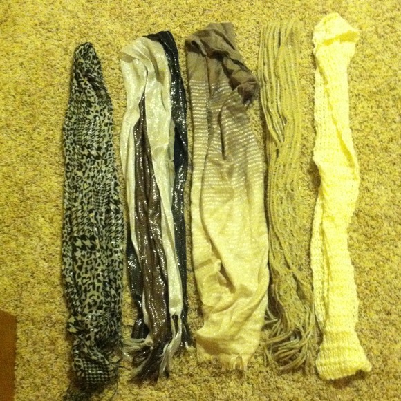 Scarfs