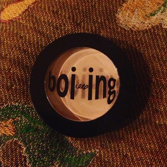 Boi ing #01 Concealer NWOT