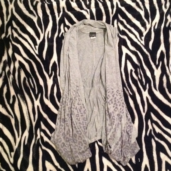 Daytrip Leopard Flyaway/Vest