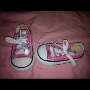 Baby Converse size 4
