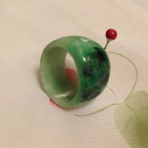 🌹This jade ring is real jade and grade A jade.🌹